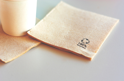 Napkins & Tableware